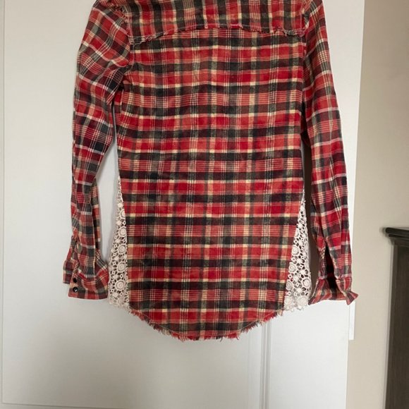 Laced Red & Gray Flannel - Picture 4 of 4
